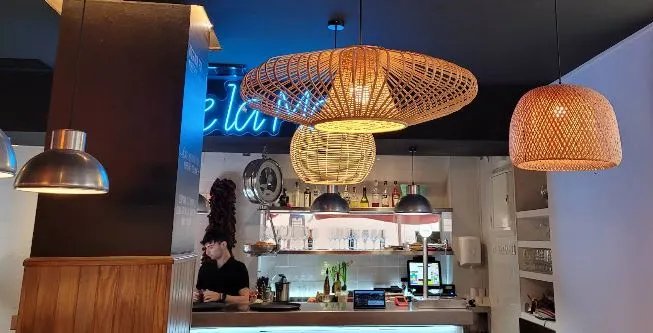 Innenraum des Restaurants LaLola in Valencia