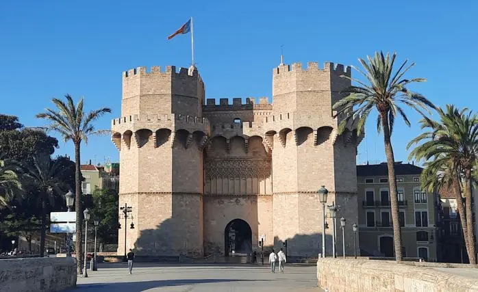 Das Stadttor Torres de Serranos in Valencia